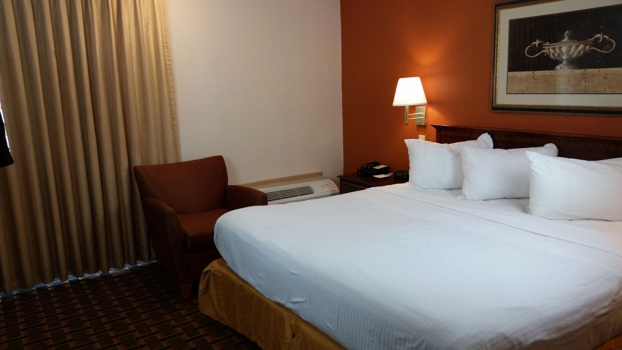 Days Inn By Wyndham Birmingham Al Hoover Buitenkant foto
