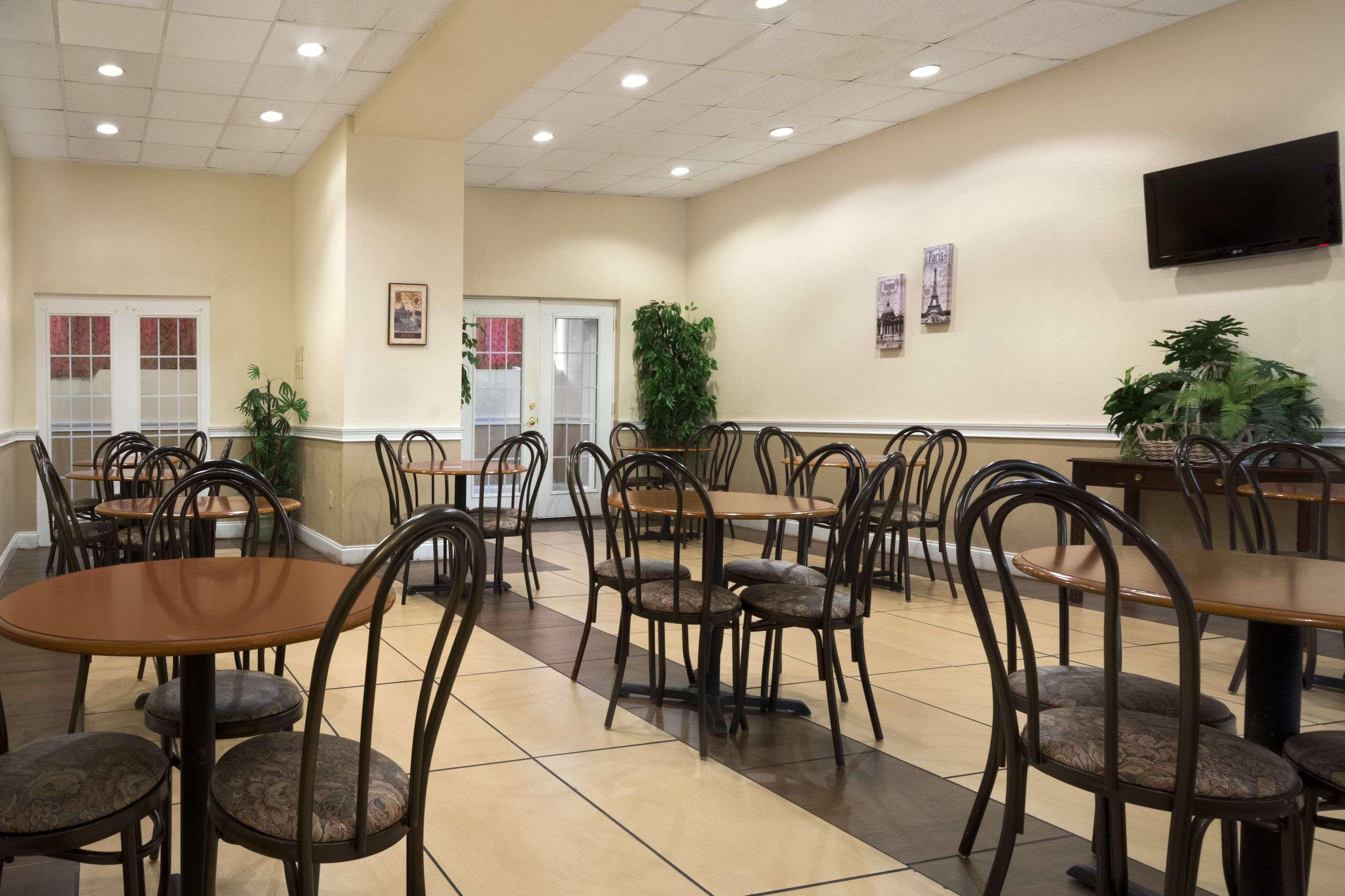 Days Inn By Wyndham Birmingham Al Hoover Buitenkant foto